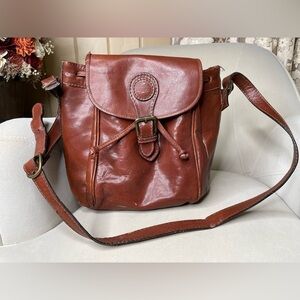 Vintage Iponti Firenze Rich Brown Vegan Leather Handbag Backpack Drawstring